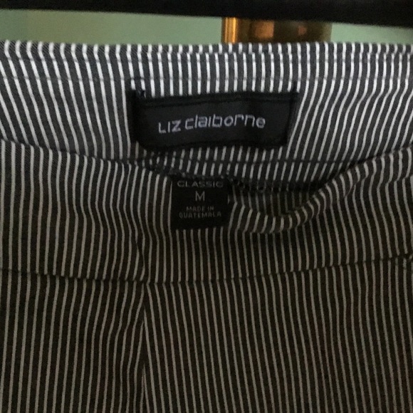 Liz Claiborne Classic Grey Striped Bermuda Shorts - Size M - NWOT - Picture 3 of 5